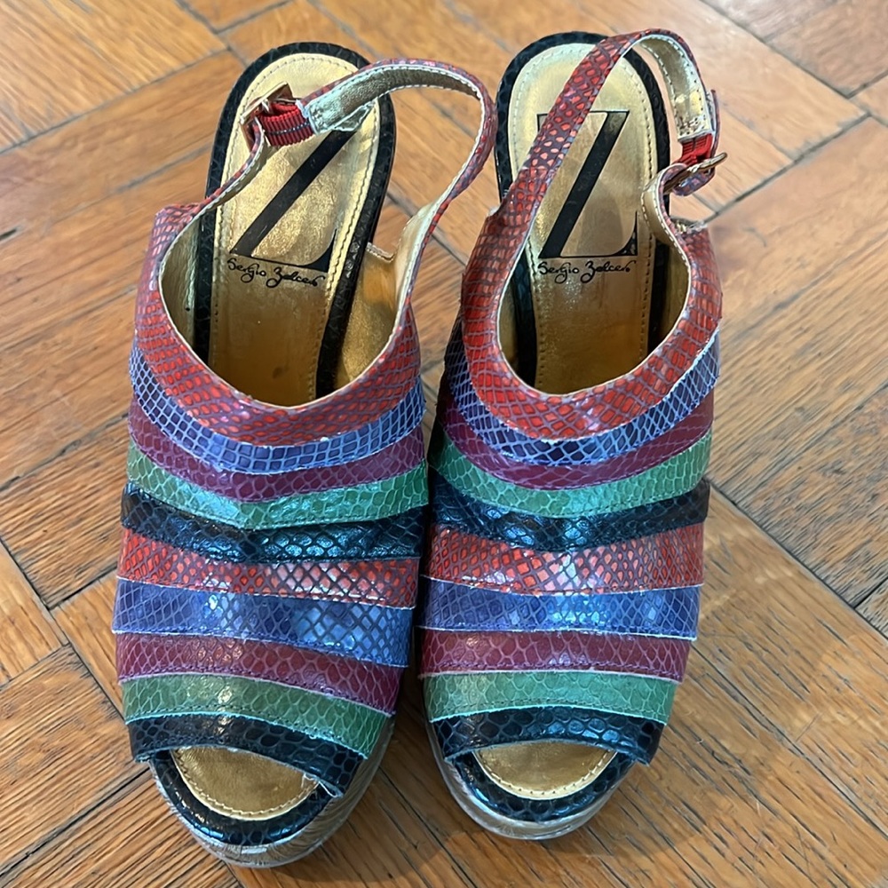 Sergio Zelcer - Retro rainbow wedge. ADORABLE & SEXY! 👠 - Picture 2 of 5